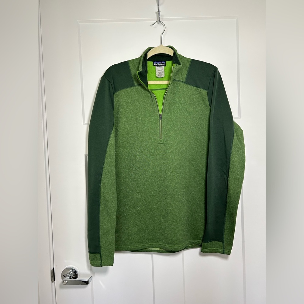 Patagonia men’s large fleece pullover
